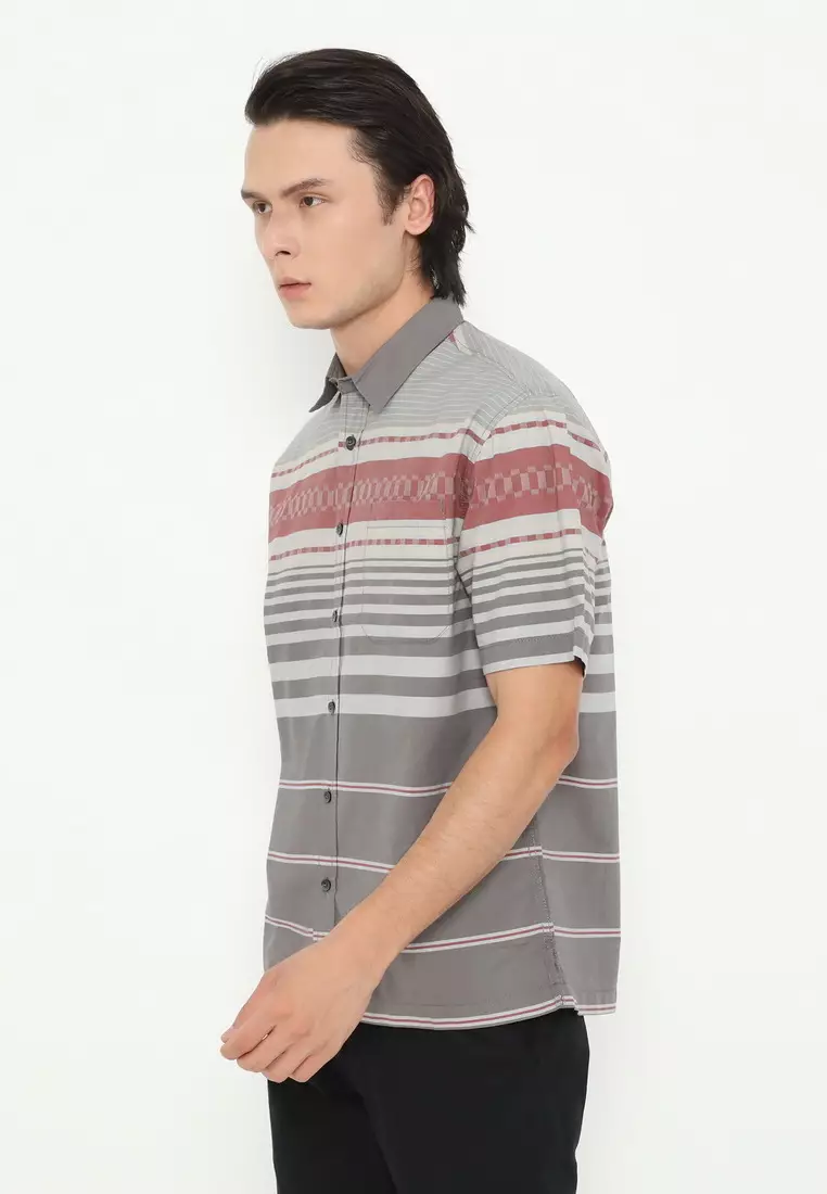 POLICE Kemeja Border Printing Regular Fit Pria