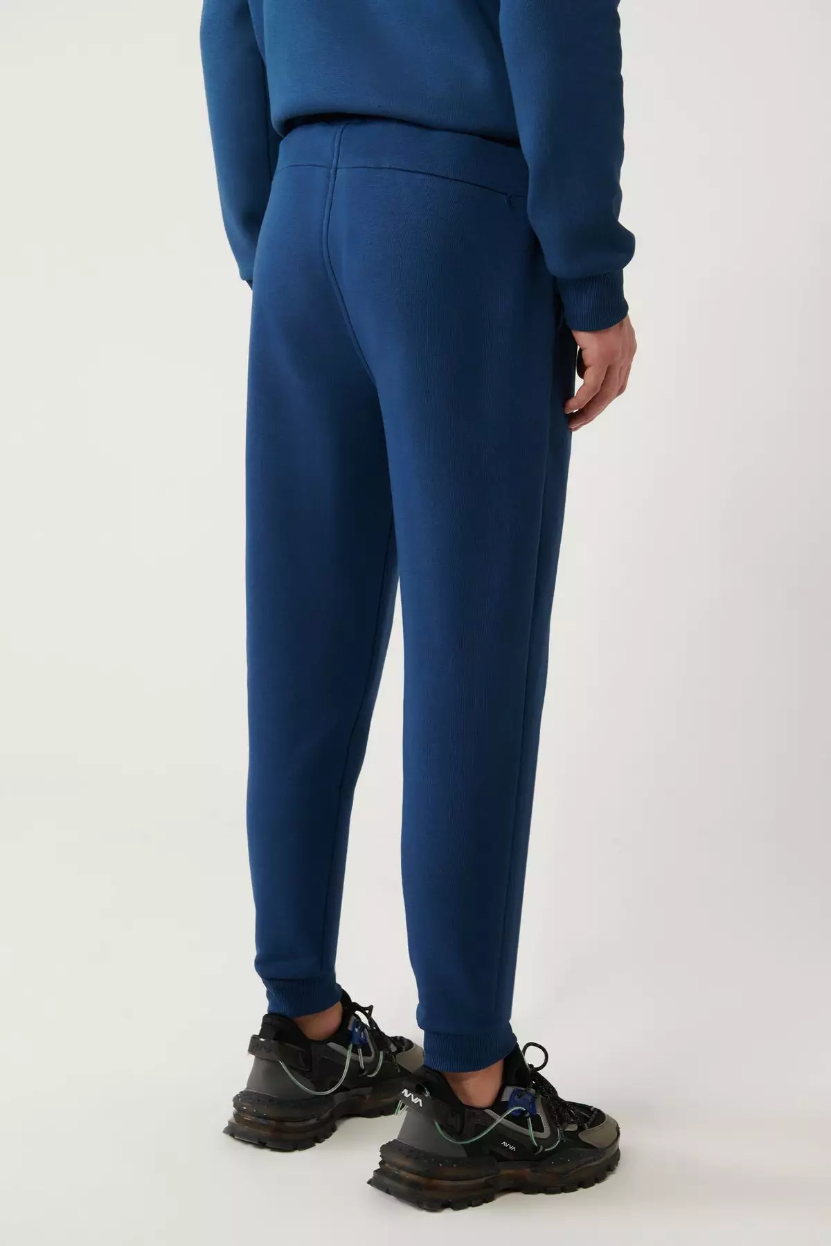 Men's Indigo Waist Tie 3 Thread Raised Printed Sweatpants A32Y3411