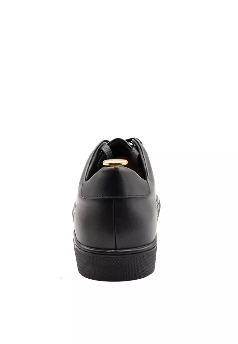 Loreto All Black Sneakers