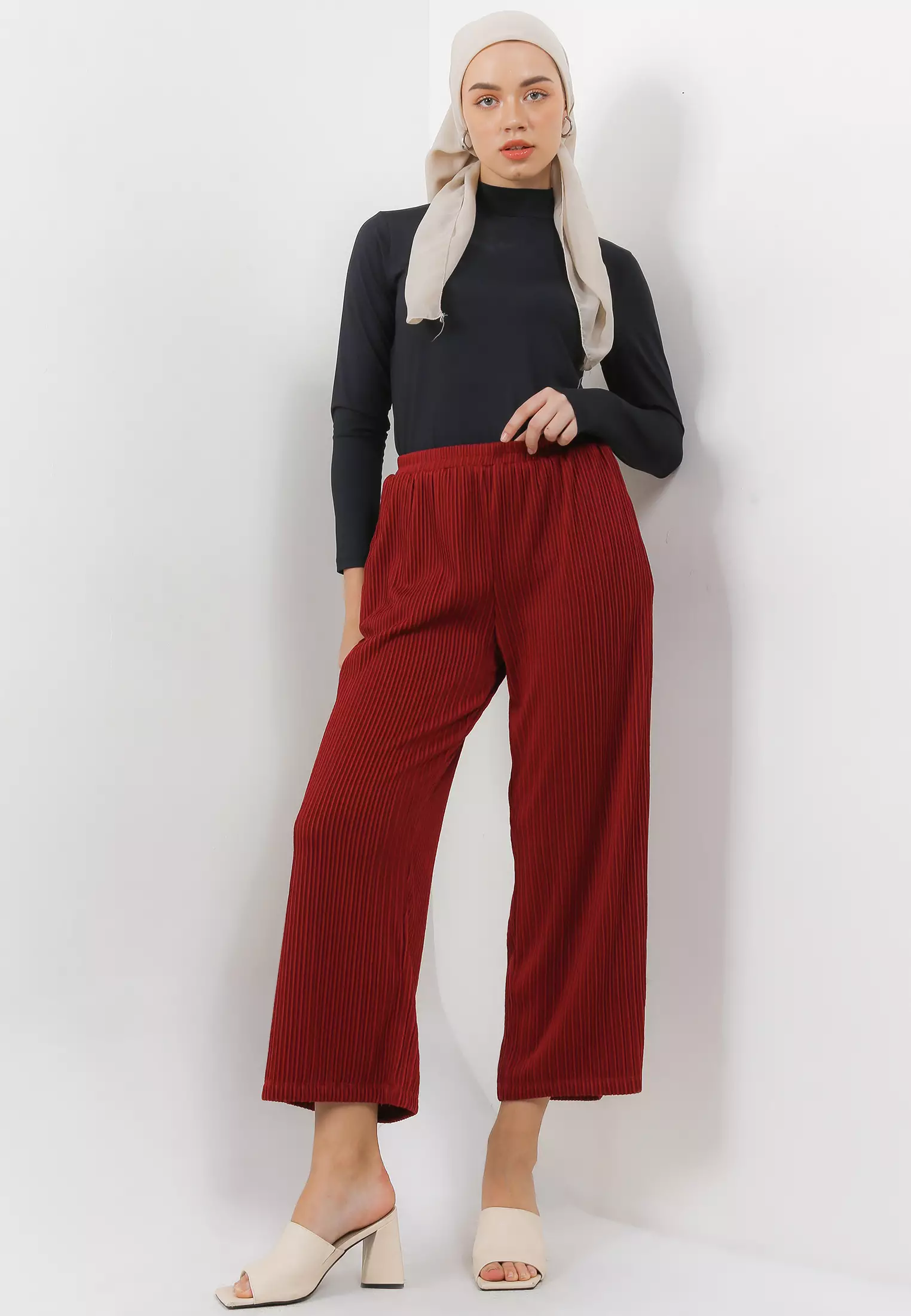 MFMW Chukesanam Celana Panjang Kulot Maroon