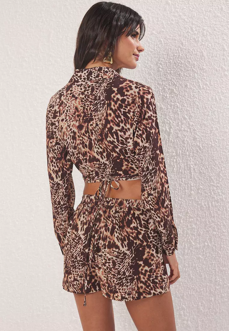 Snake Pattern Woven Shirt Collar Binding Detail Beach Shorts Set Tbess25Au00084