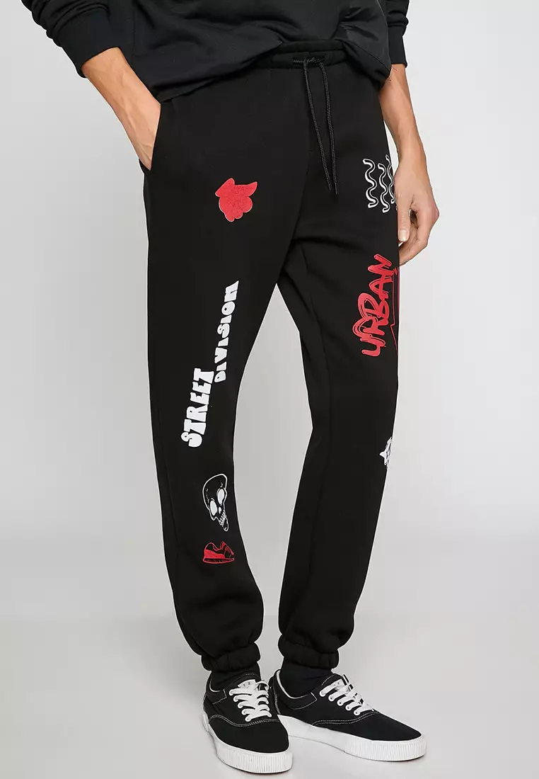 Men Skull & Slogan Graphic Drawstring Waist Sweatpants