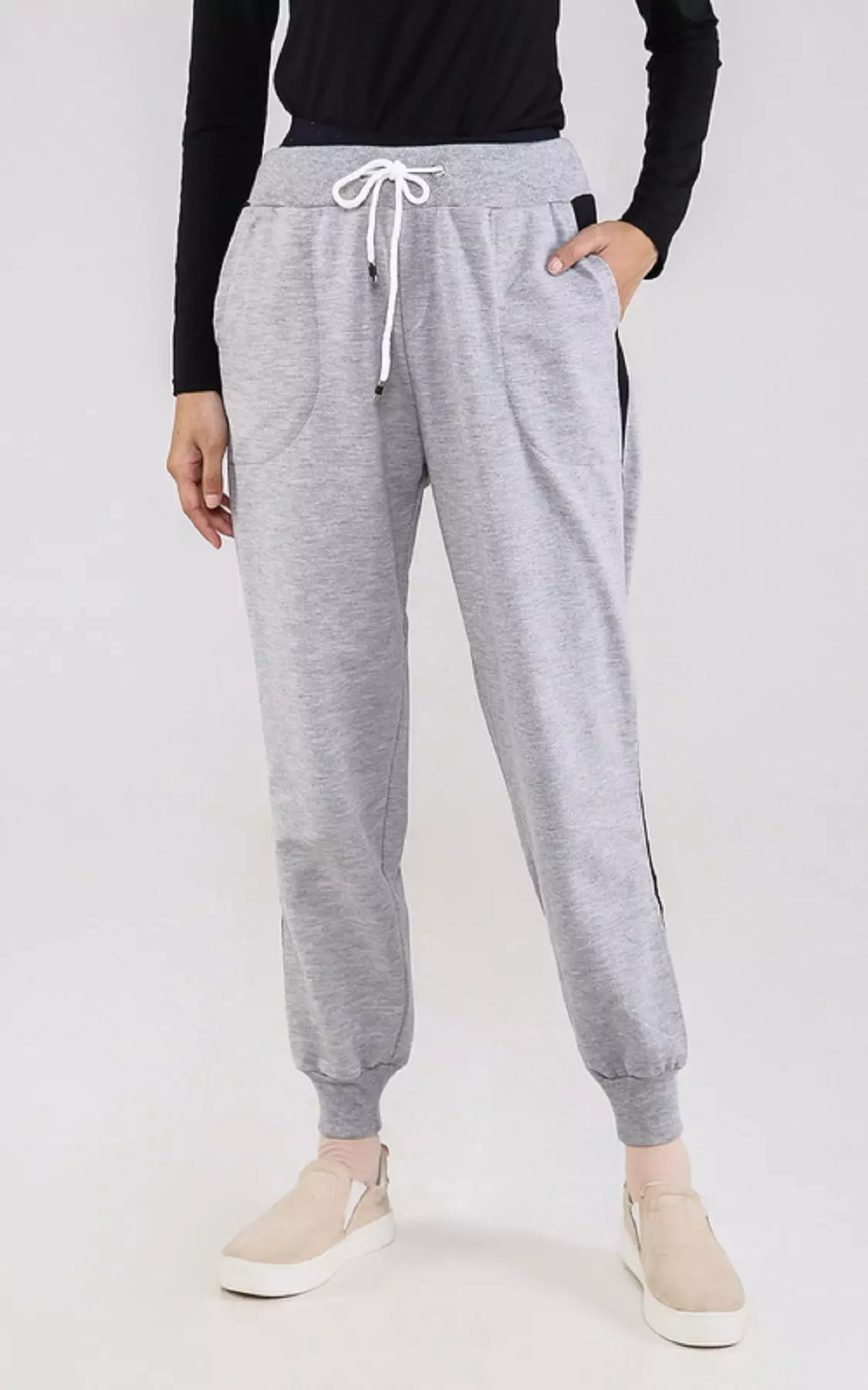 Basic Jogger Pants - Celana Training Olahraga Wanita