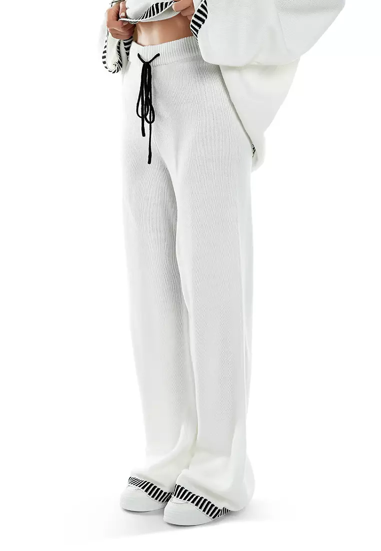 Contrast Stitch Detail Knit Sweater Trouser in Cream