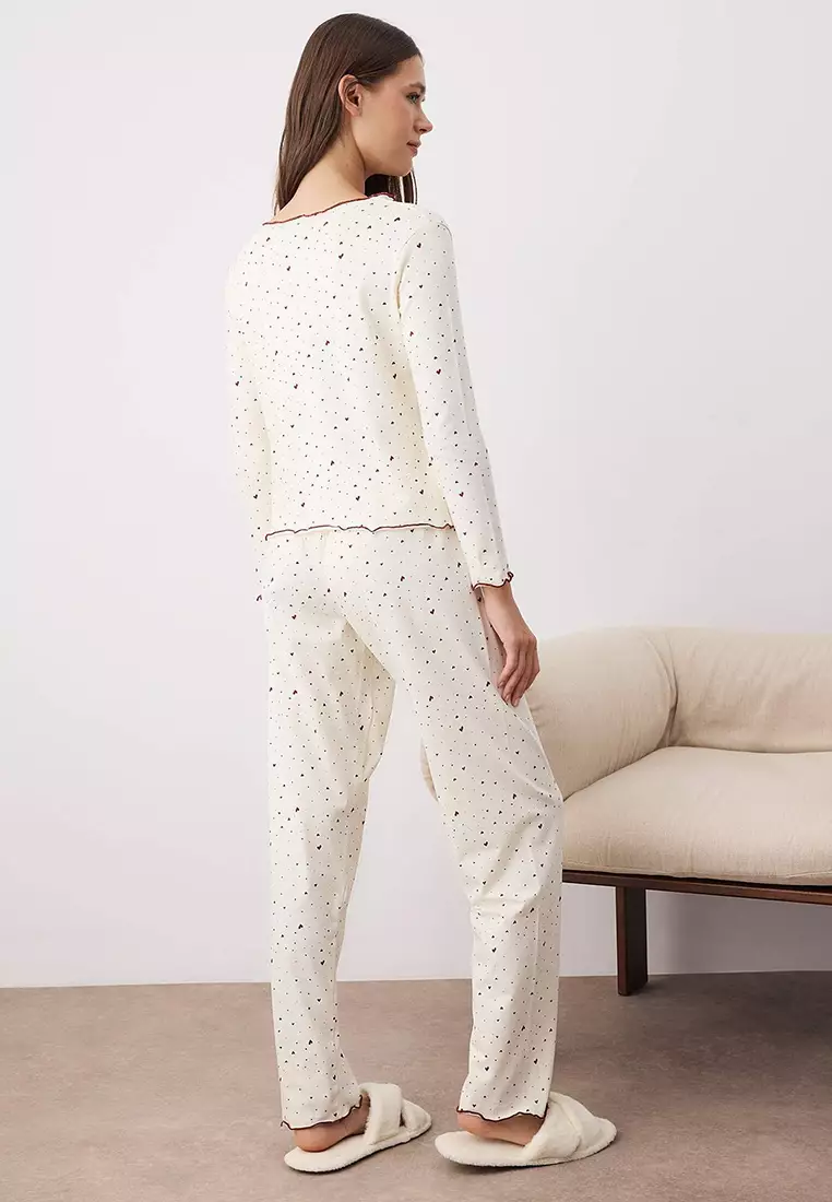 Ecru Cotton Lycra Soft Touch Heart Baby Overlock Detailed Knitted Pajama Set