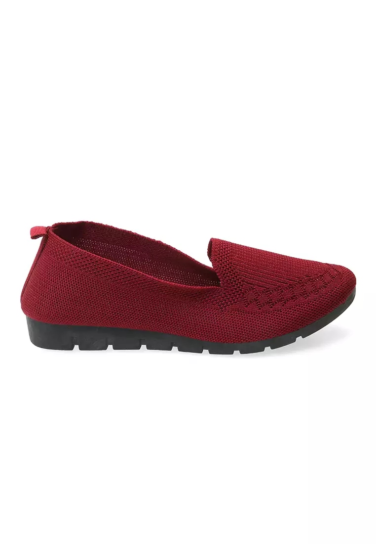 Sepatu Wanita Slip On Simple Design Casual Premium Quality - Maroon