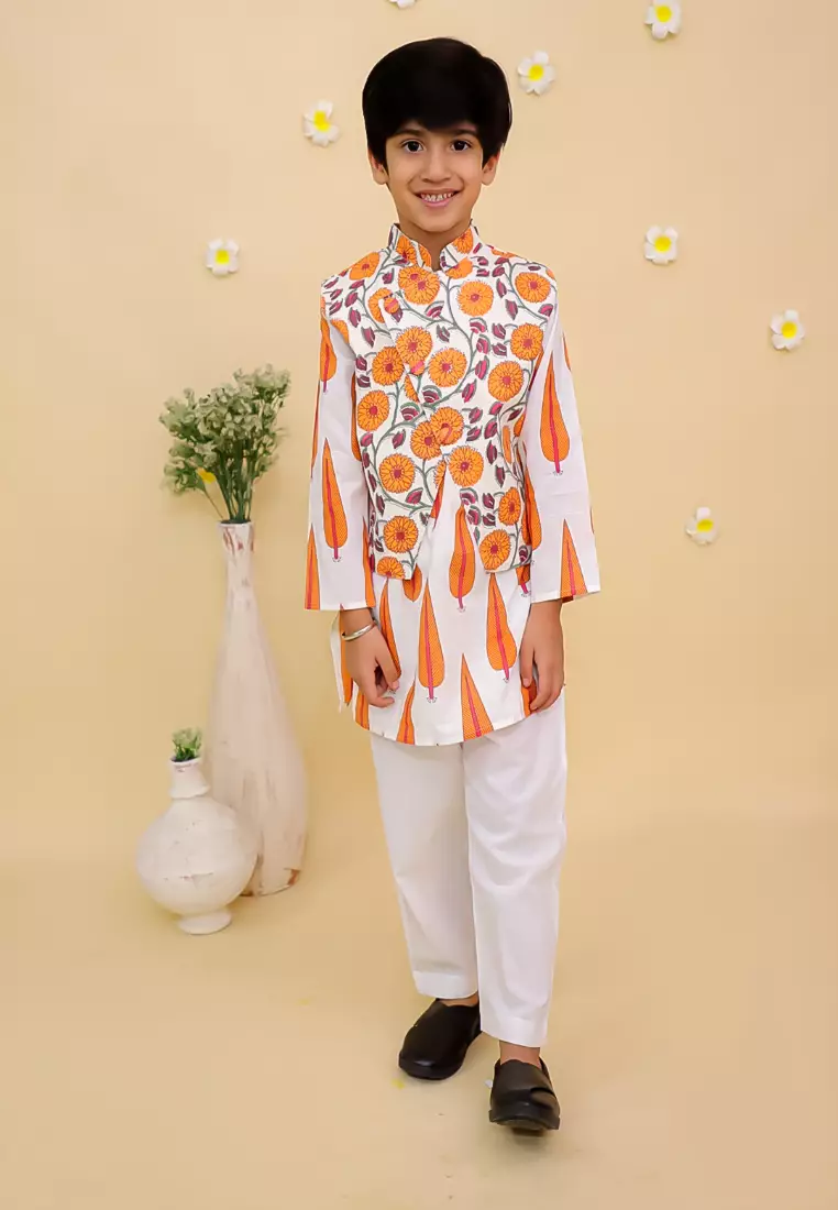 The Mom Store Narangi Boys Jacket And Kurta Pajama Set - Multi