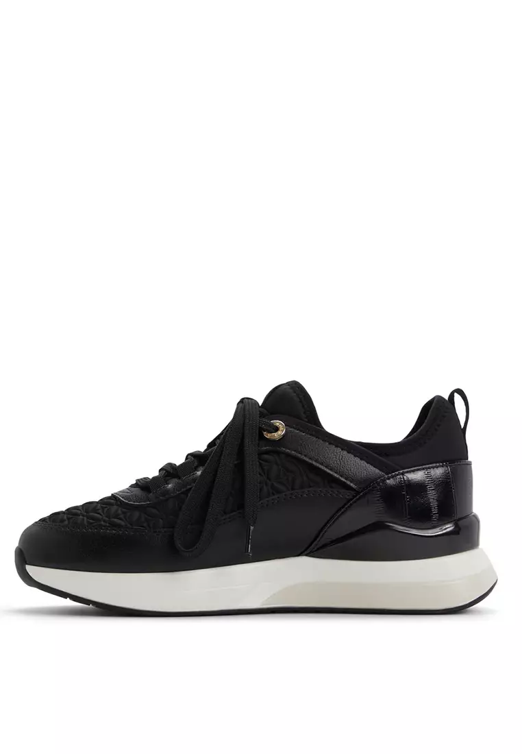 Quiltyn Sneakers