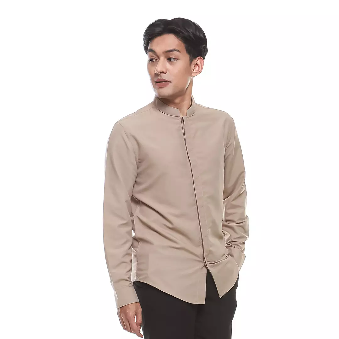 OXCON Kemeja Koko Pria Lengan Panjang Polos Fitra Mocca
