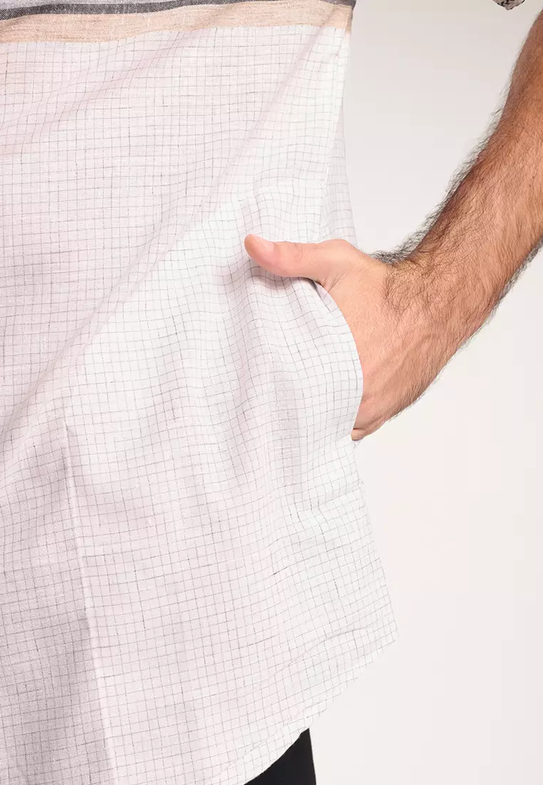 Men's Top by MOC Kemeja Koko Lengan Pendek Pria Furkan - White