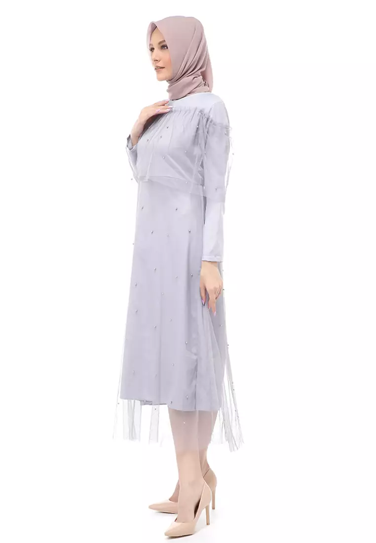 Riany Gamis Brukat Muslimah Wanita Motif Hiasan Long Dress Regular Fit - Abu
