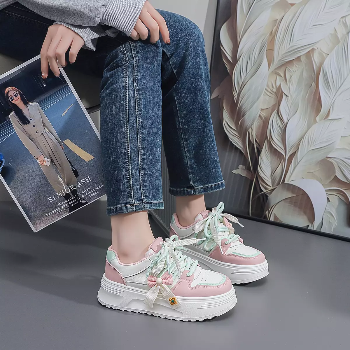 Sepatu Wanita Unik Sneakers Cewek Girly Fashionable Q551