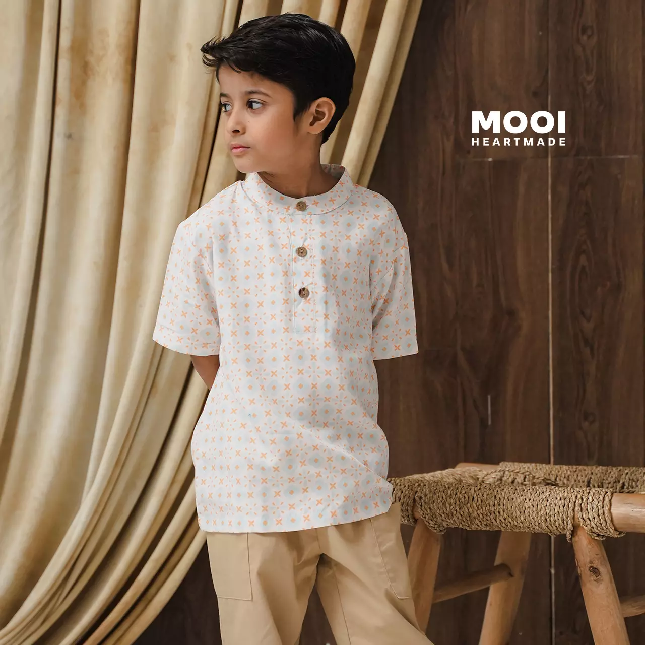 Mooi Atasan Batik Kemeja Anak Laki-Laki Kanaka Batik Shirt - Sky Blue