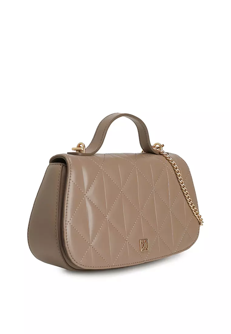 絎縫商標鏈條手袋 - Calvin Klein 配飾