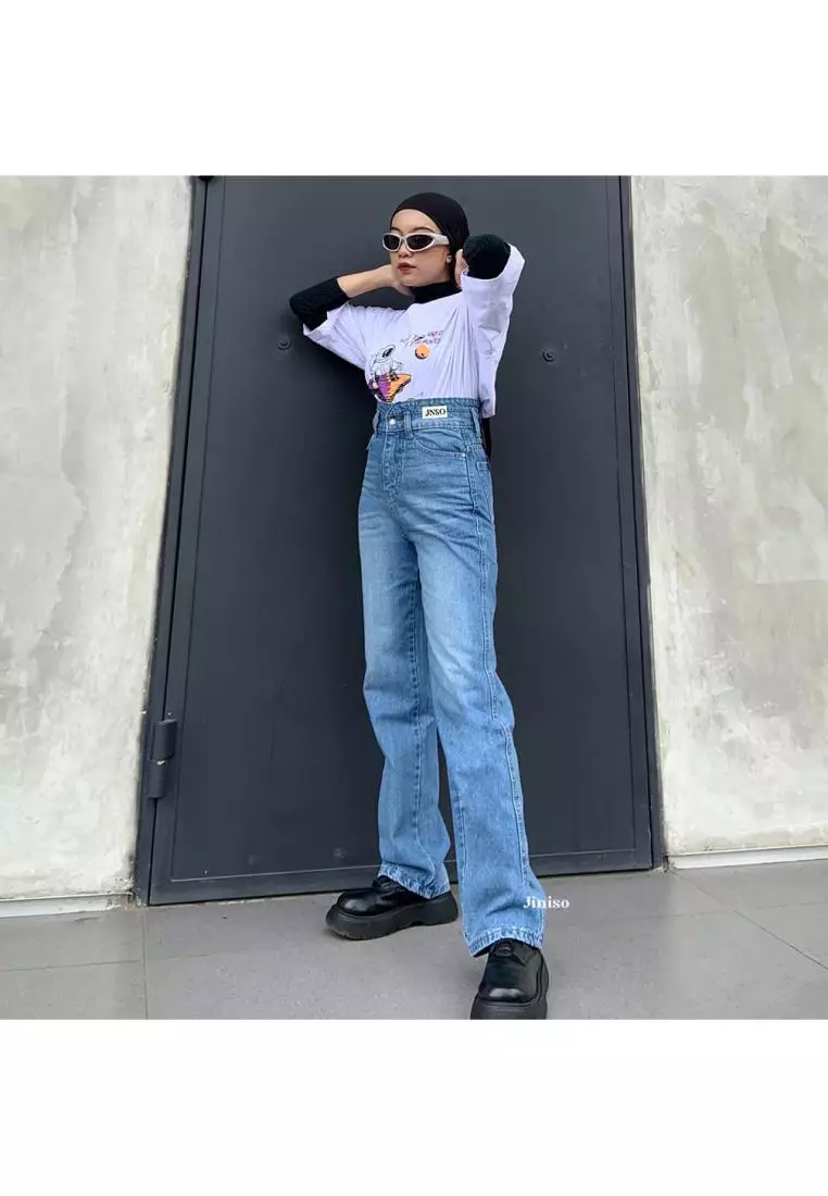 Ultra Highwaist Loose Jeans 220 LEVEL UP