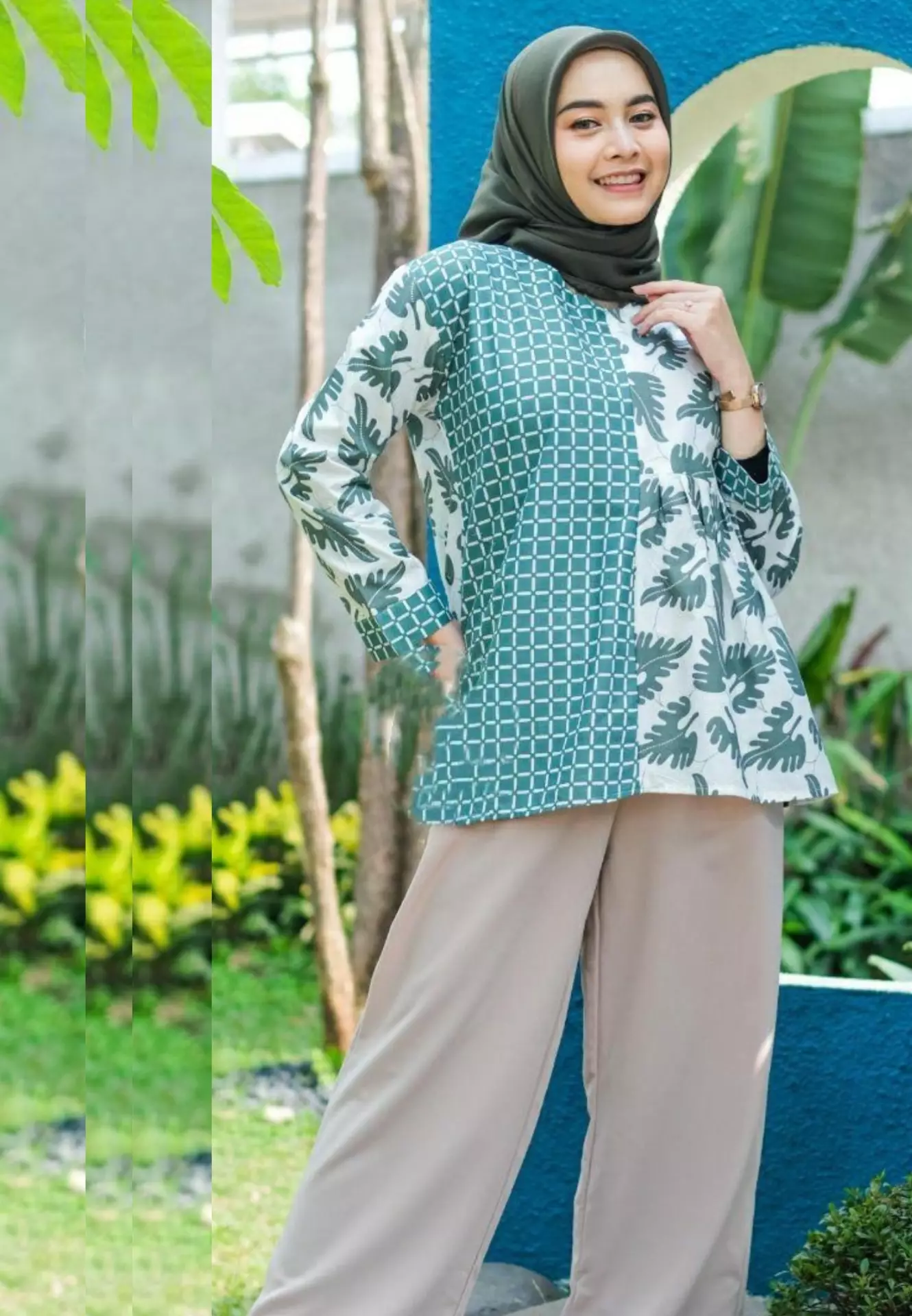 Kumala Hijau Tosca Blouse Batik Premium Elegant SD