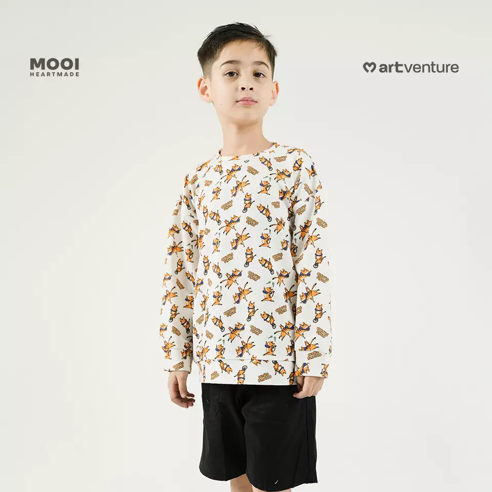 Mooi Artventure x Illustrator Printed Sweater Anak - BRIGITTA - IVORY