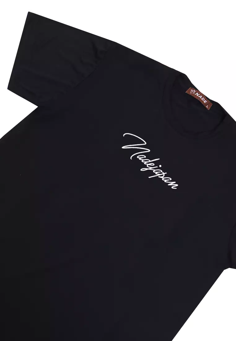 Nade NTB65 Kaos Pria Tangan Pendek Ringan Anti Kusut Nade Japan Sign Dateng Hitam