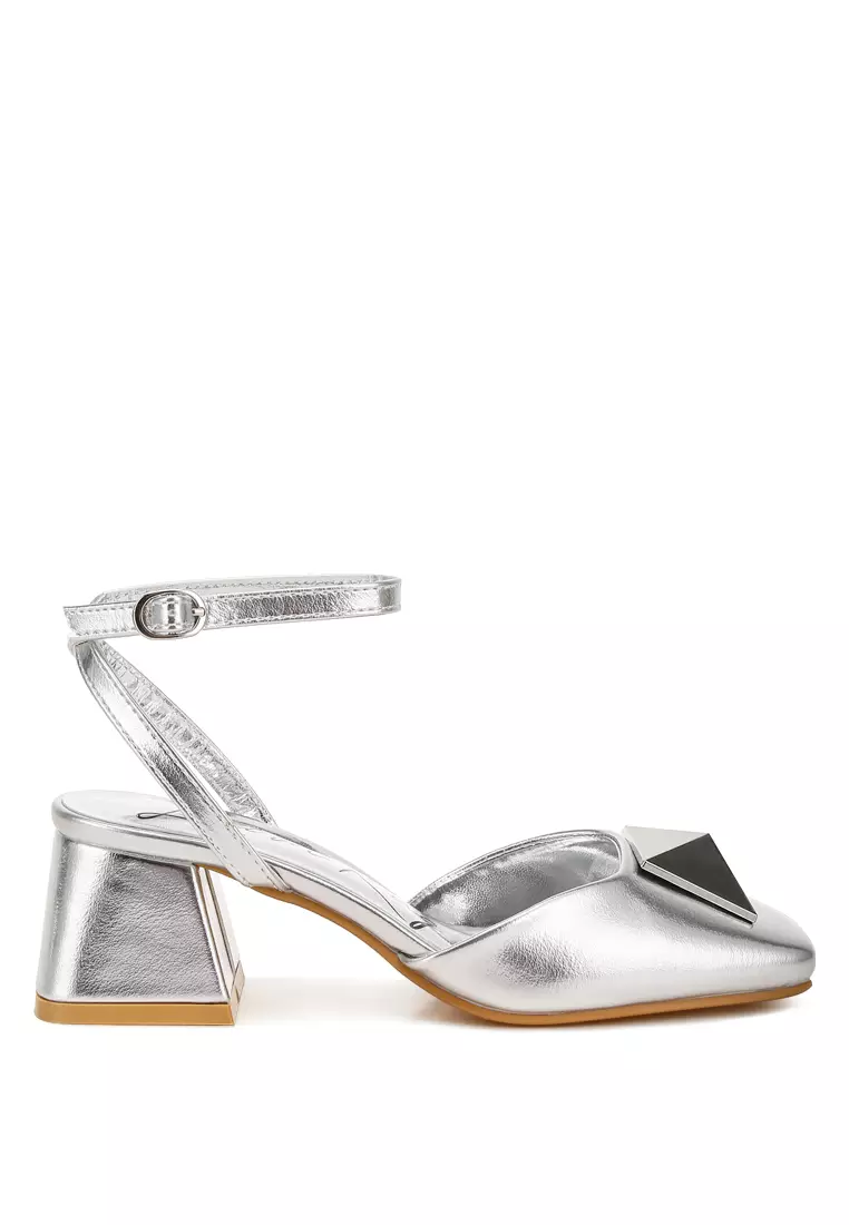 Discount on London Rag  shoes - SKU: Brooch Detail Ankle Strap Sandals in Silver