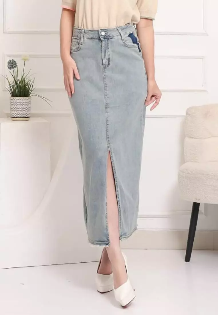 Aurea Slit Skirt in Light Blue