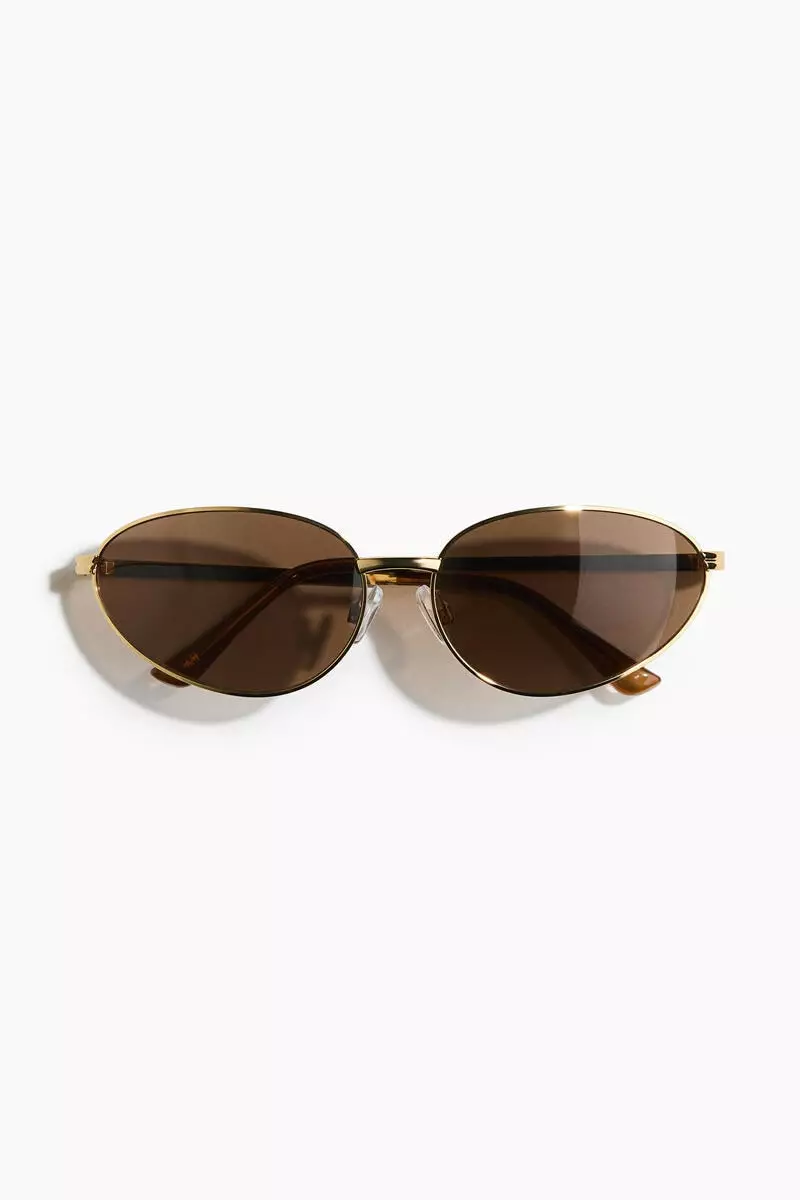 Oval sunglasses