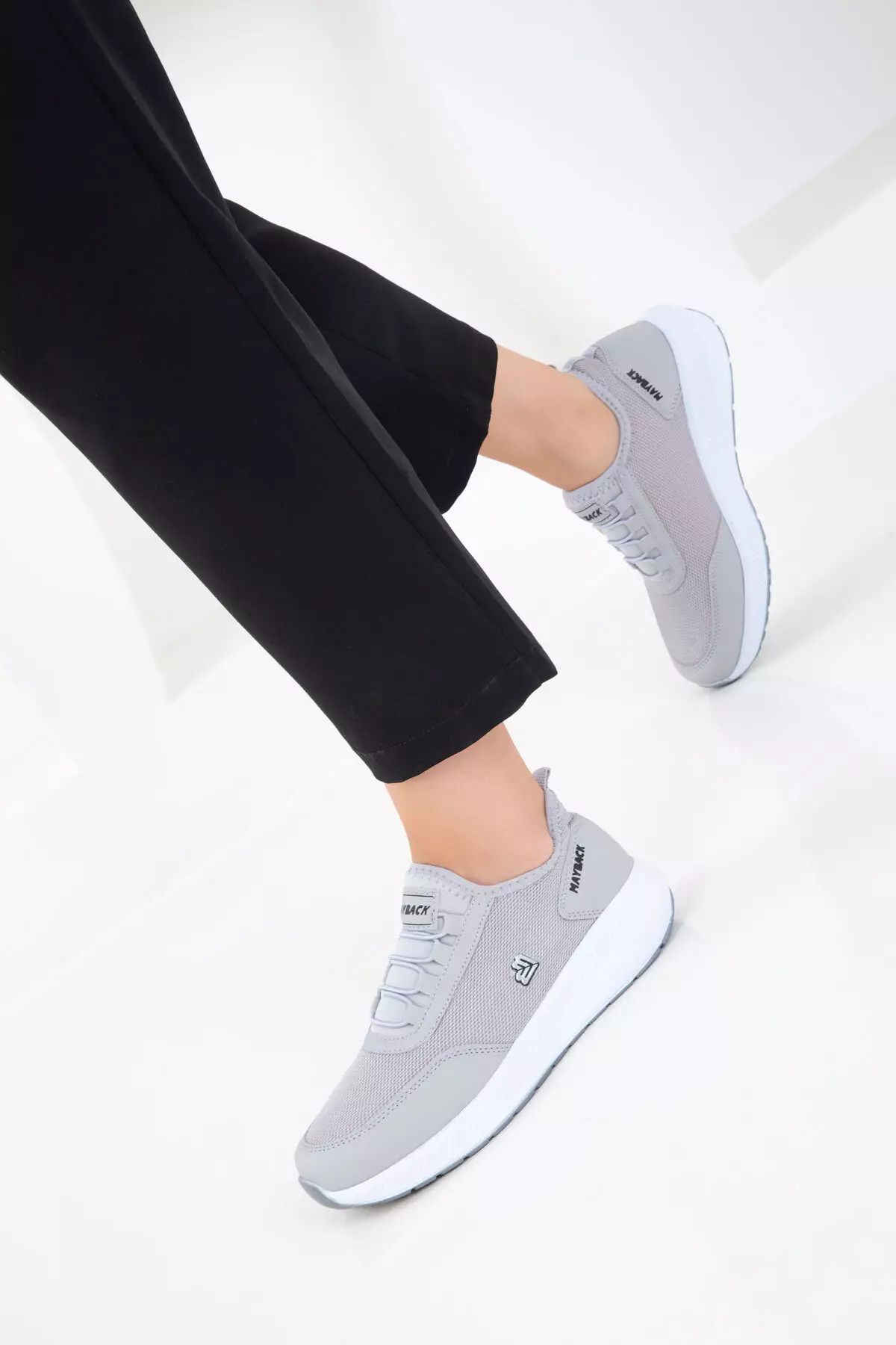 Ice Women's Sneaker 20779