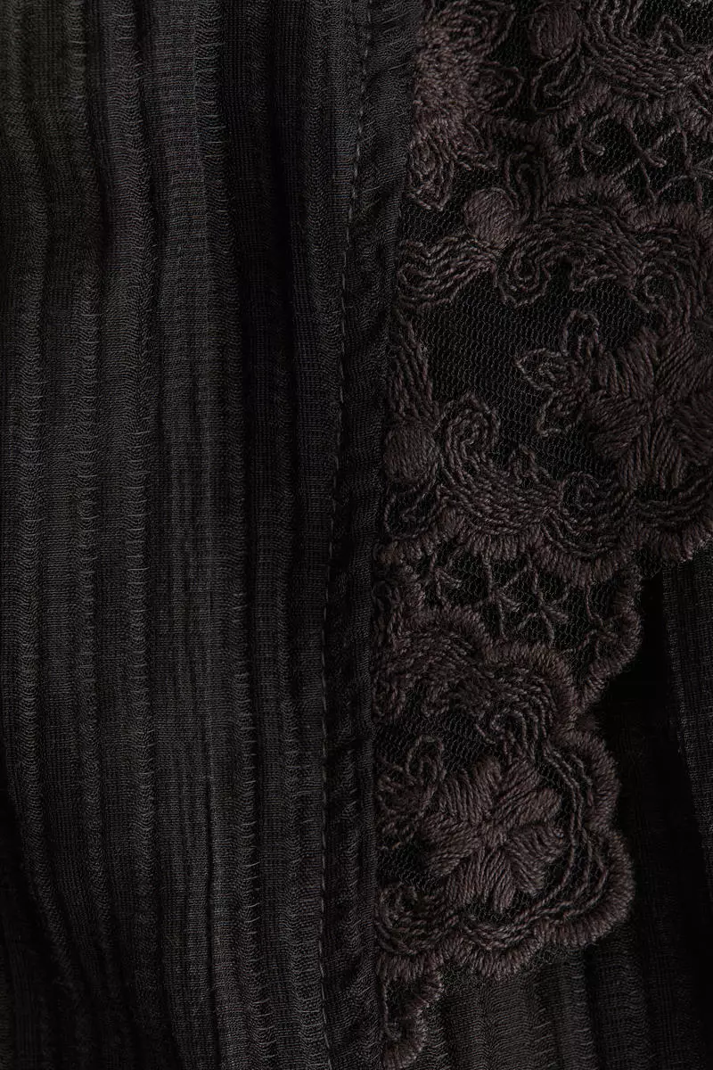 Lace-trimmed vest top