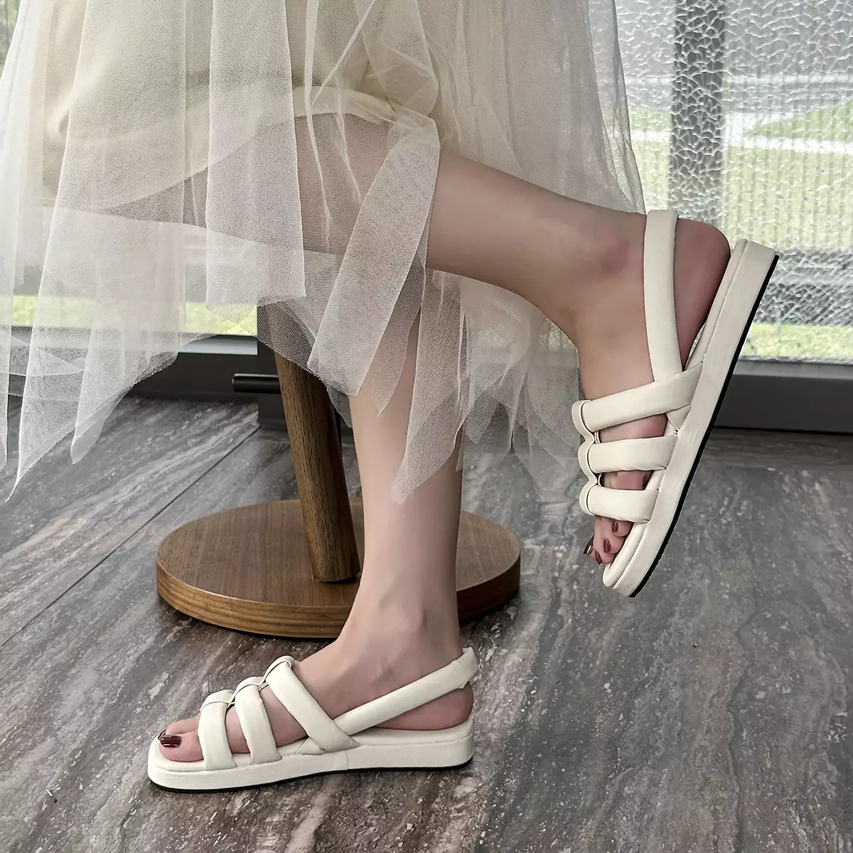 Sandal Flat Wanita Kasual Modis Kekinian Sandal Cewek Strap Kuliahan WL2462