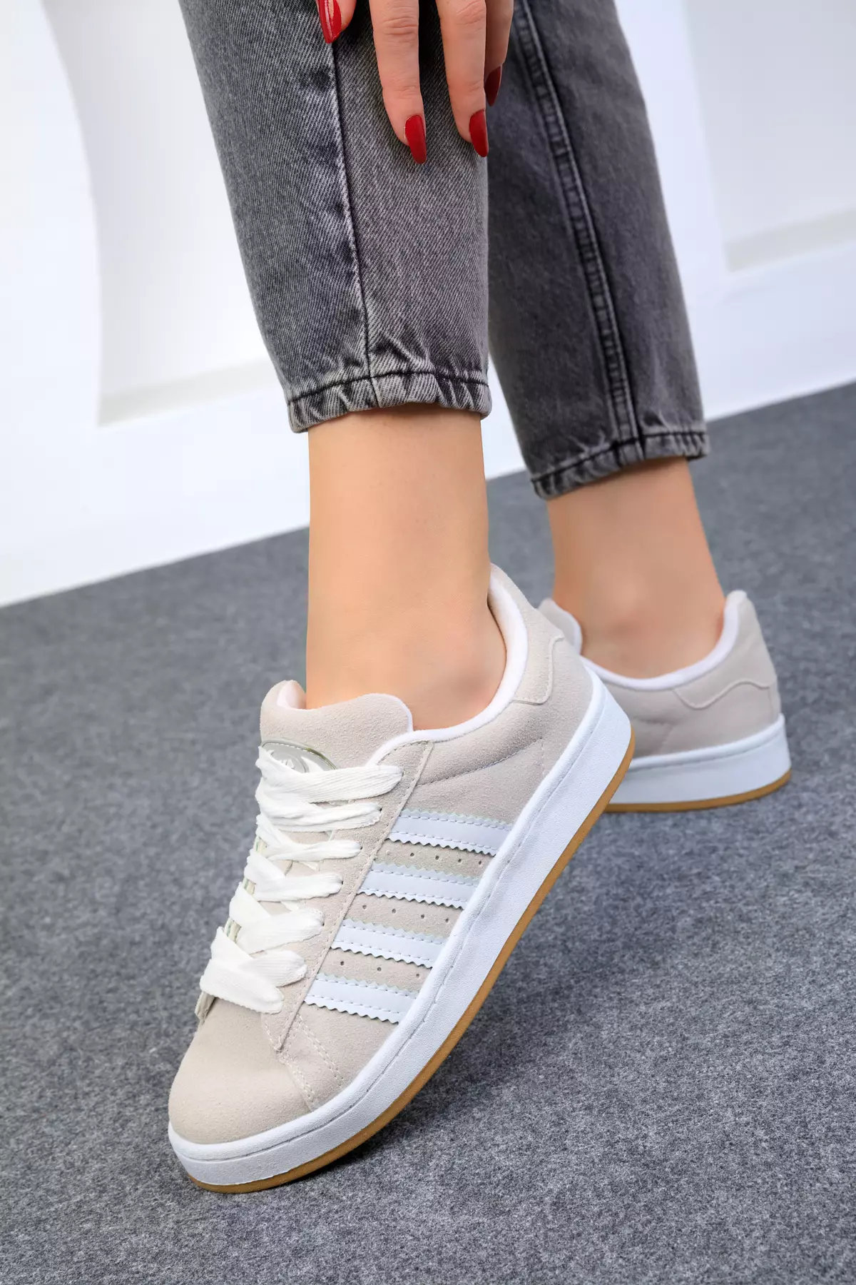 Casual Sneakers with Stripes Detail