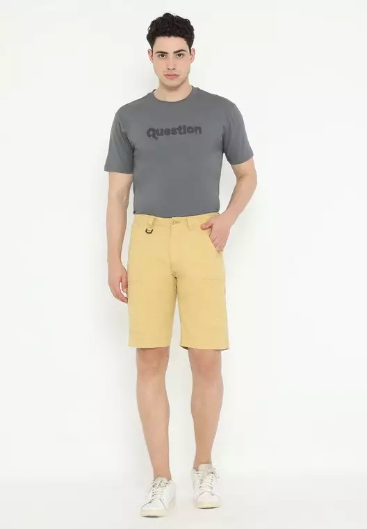 POLICE Celana Pendek Cargo Parasut Kantong Zipper Regular Fit Pria