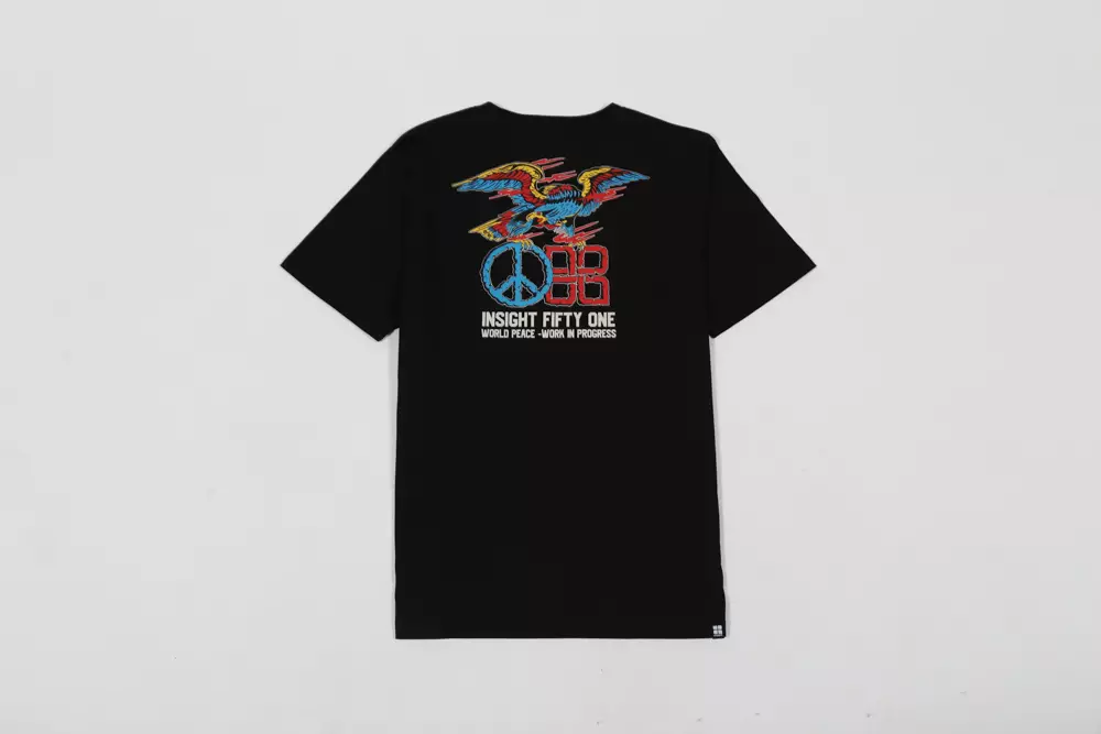 Insight Kaos Lengan Pendek Pria Eagles Tee Planet Surf