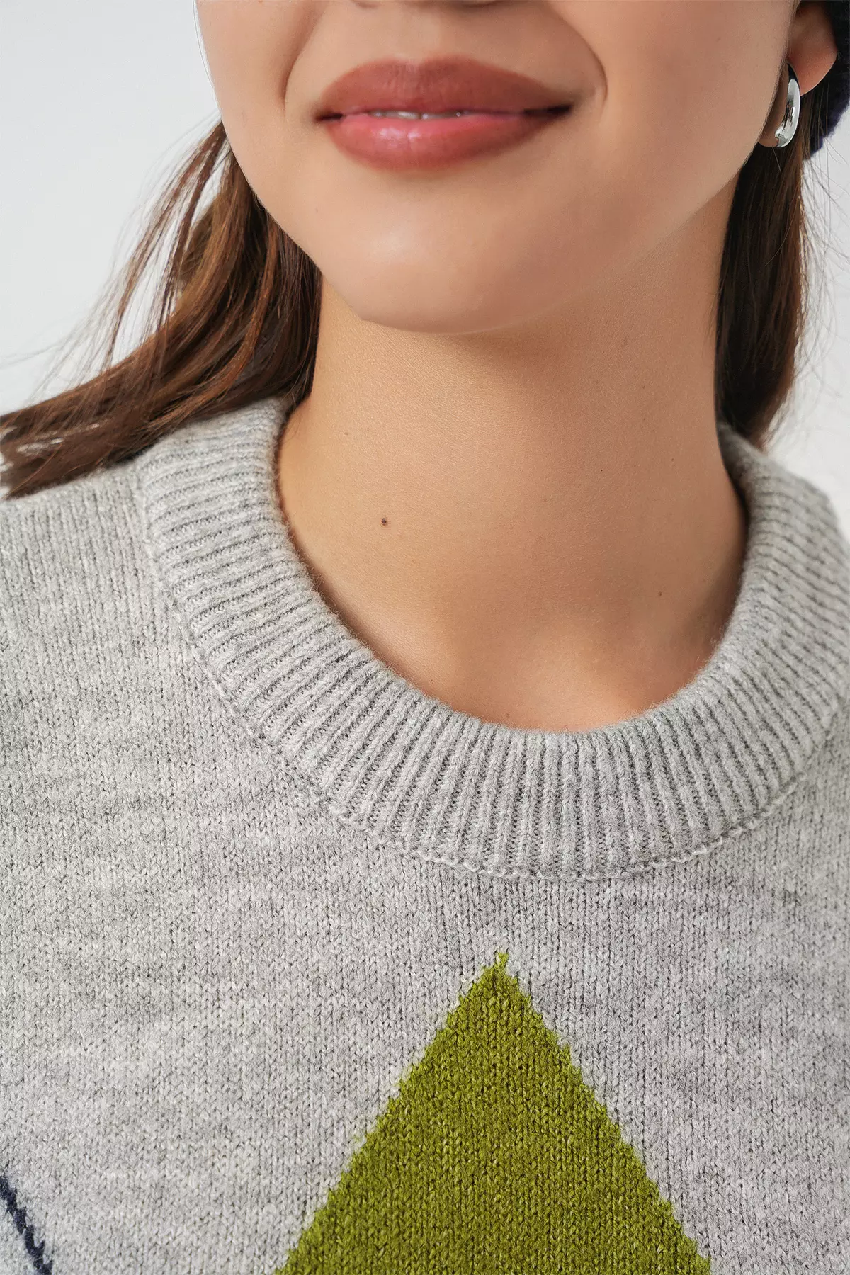 Oversized Knitwear Sweater with Diamond Pattern