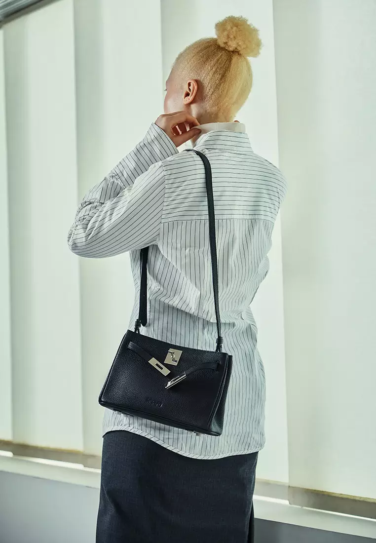 SAOIRSE Soft Structural 扣子皮帶迷你袋 II - 黑色