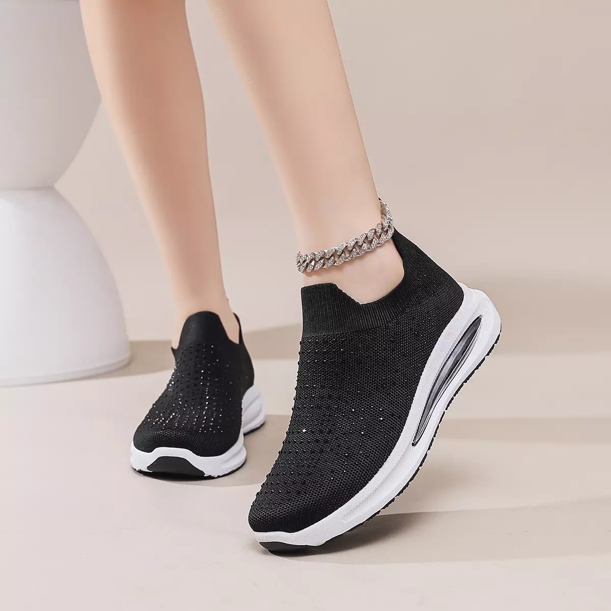 Sepatu Nyaman Anti Pegal – Cocok untuk Kerja, Jalan, atau Kuliah