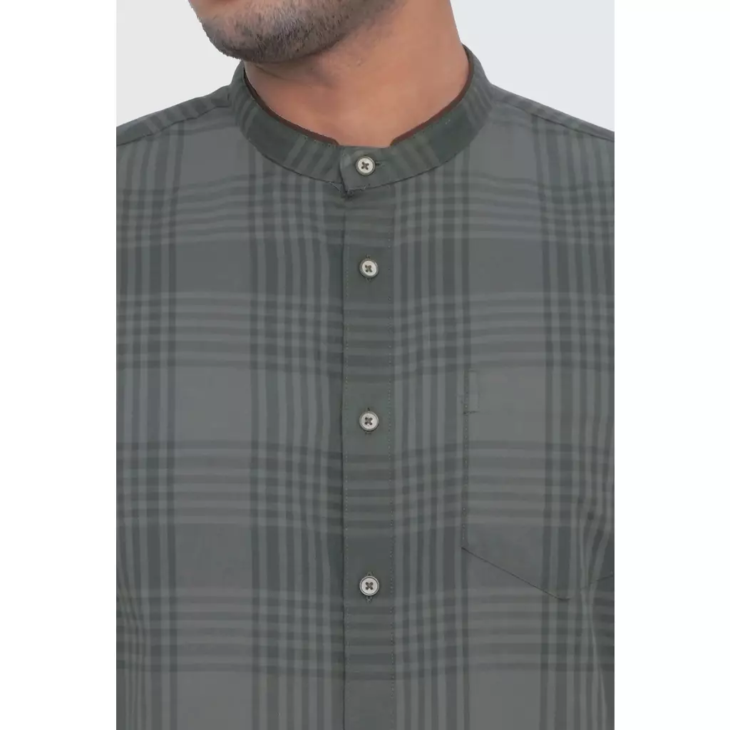 MOC Kemeja Lengan Panjang Pria Slim Fit ELTON - OLIVE