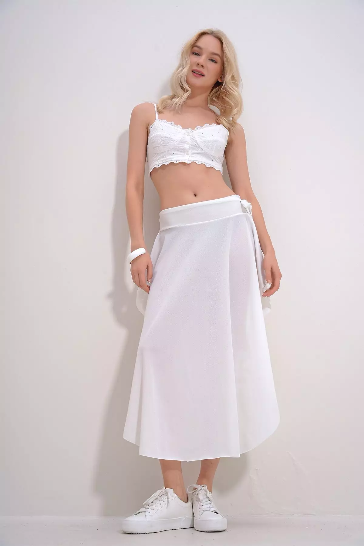 Women's White Asymmetrical Cut Waist Tie Skirt