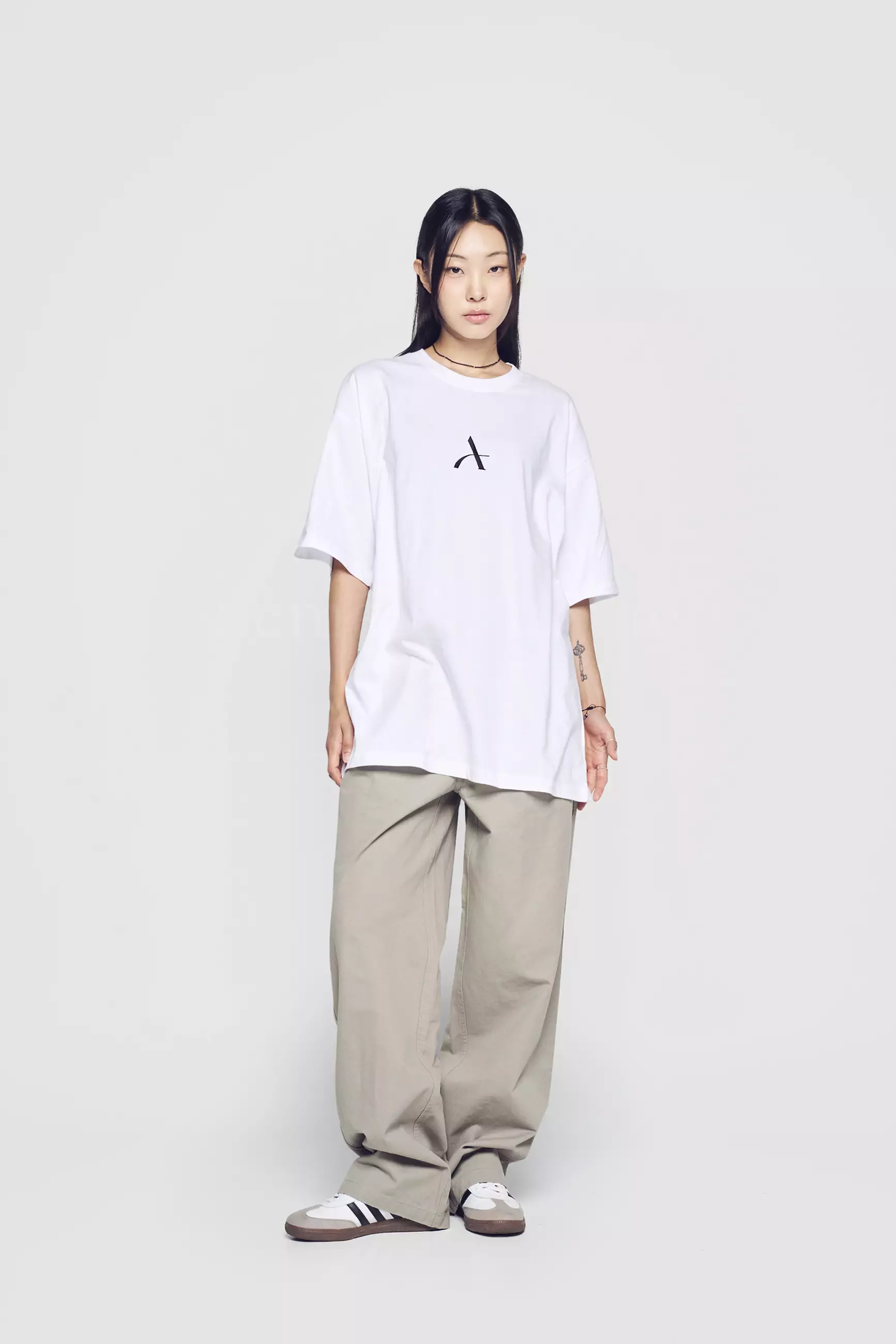 Tシャツ・カットソー ACME DE LA VIE ONE POINT LOGO SHORT SLEEVE T-SHIRT Jual Acme De La Vie ONE POINT LOGO SHORT SLEEVE T-SHIRT