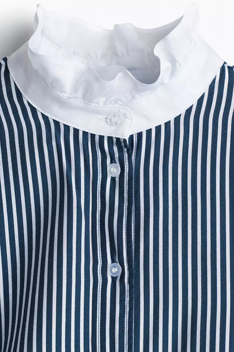 Frill-collar blouse