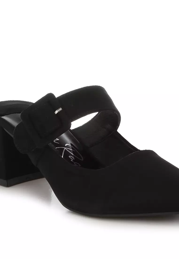 Detail Tali Gesper Sepatu Mules Microfiber Warna Hitam