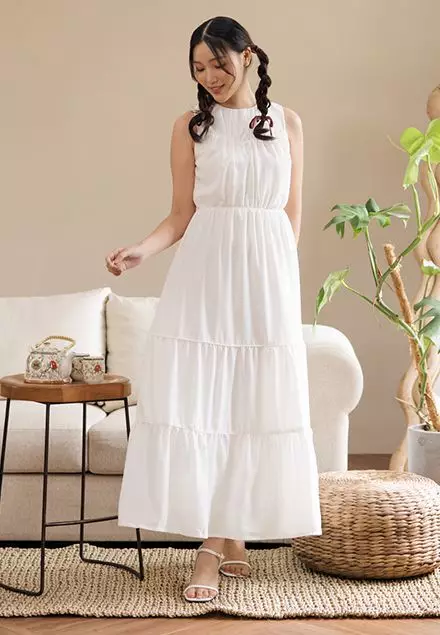 Dolly Sleeveless Tier Dress in White