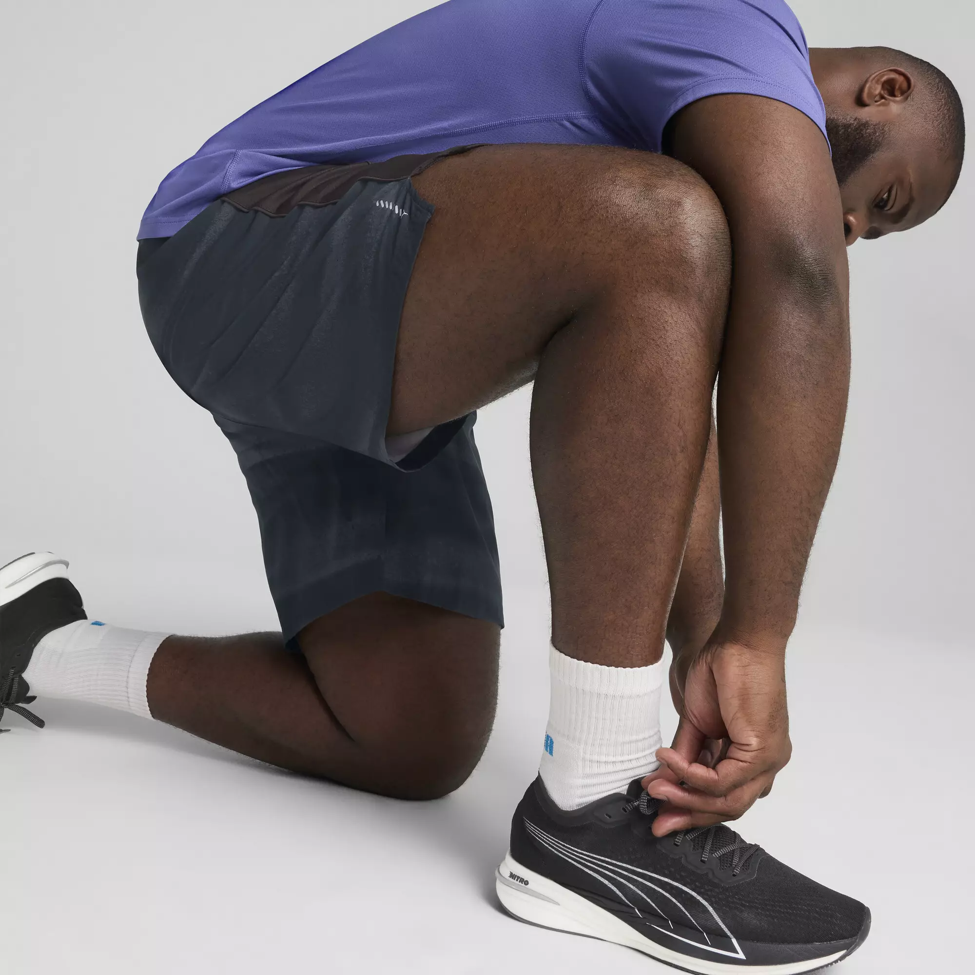 Run Velocity Aop 7" Short