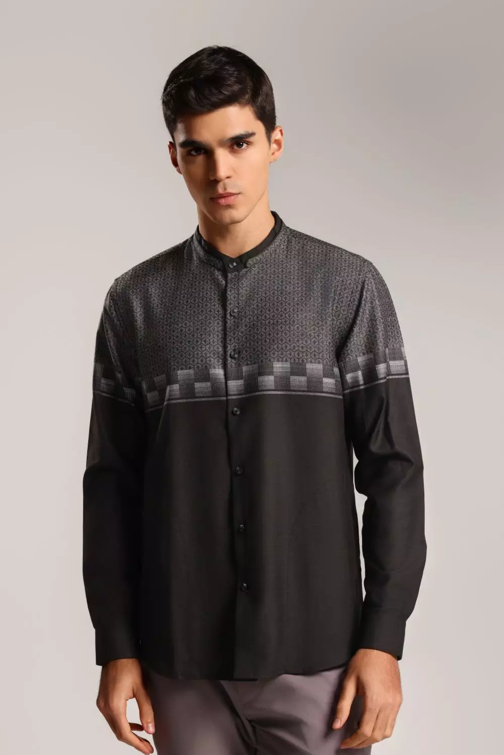 MOC Kemeja Koko Lengan Panjang Pria Maurer - Black