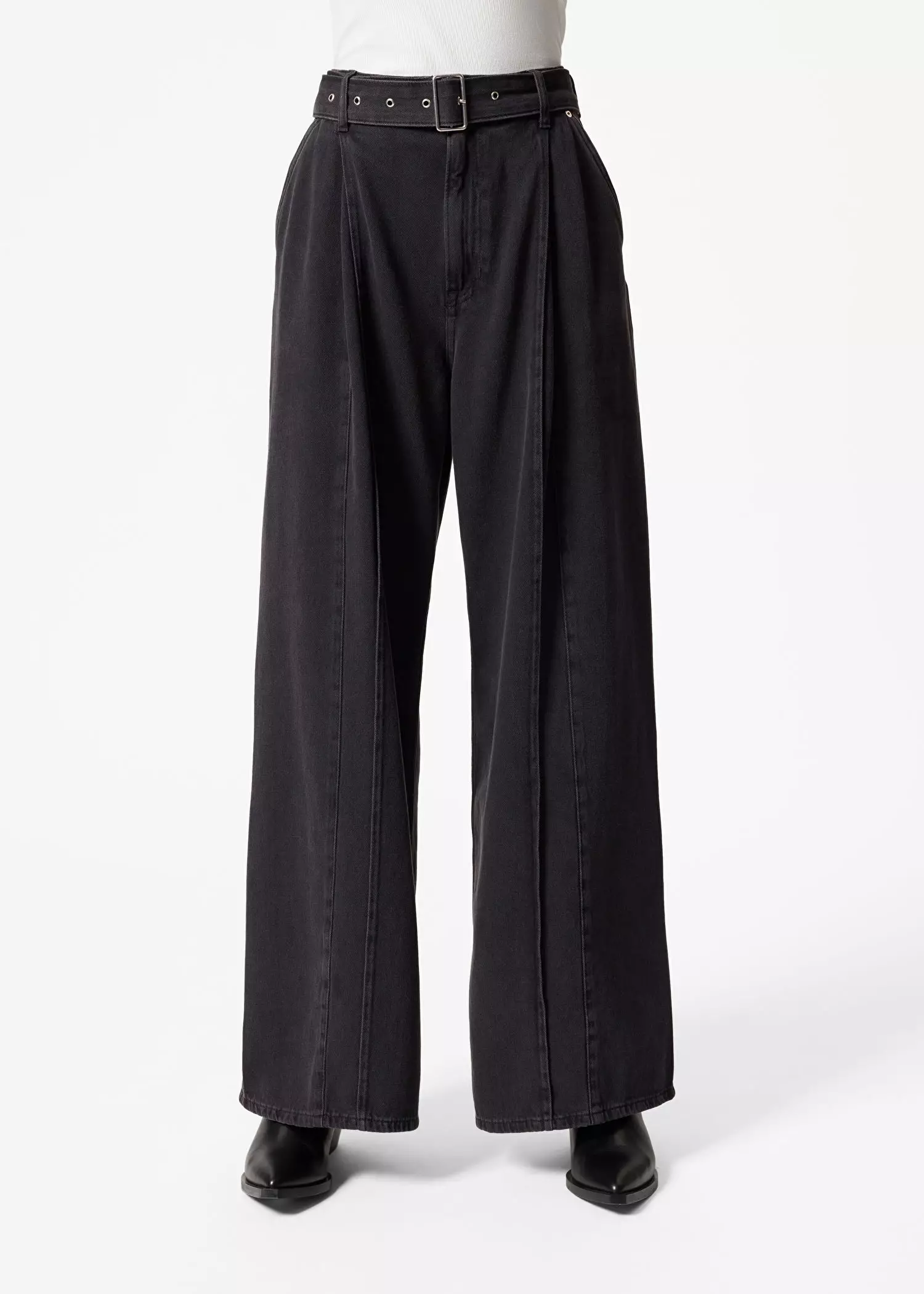 Belted Pleat-Detail Jeans