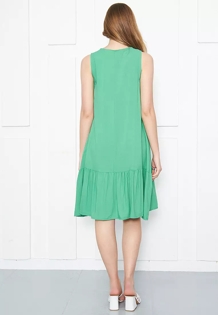 Sleeveless Round Neck Dress