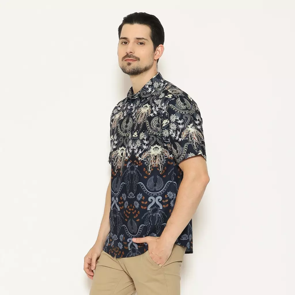 AMK Kemeja Batik Pria Lengan Pendek SHB Bria S/S Navy Blue