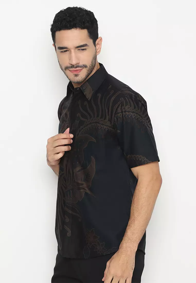 Kemeja Batik Pria Slimfit Senapati Lengan Pendek - Black
