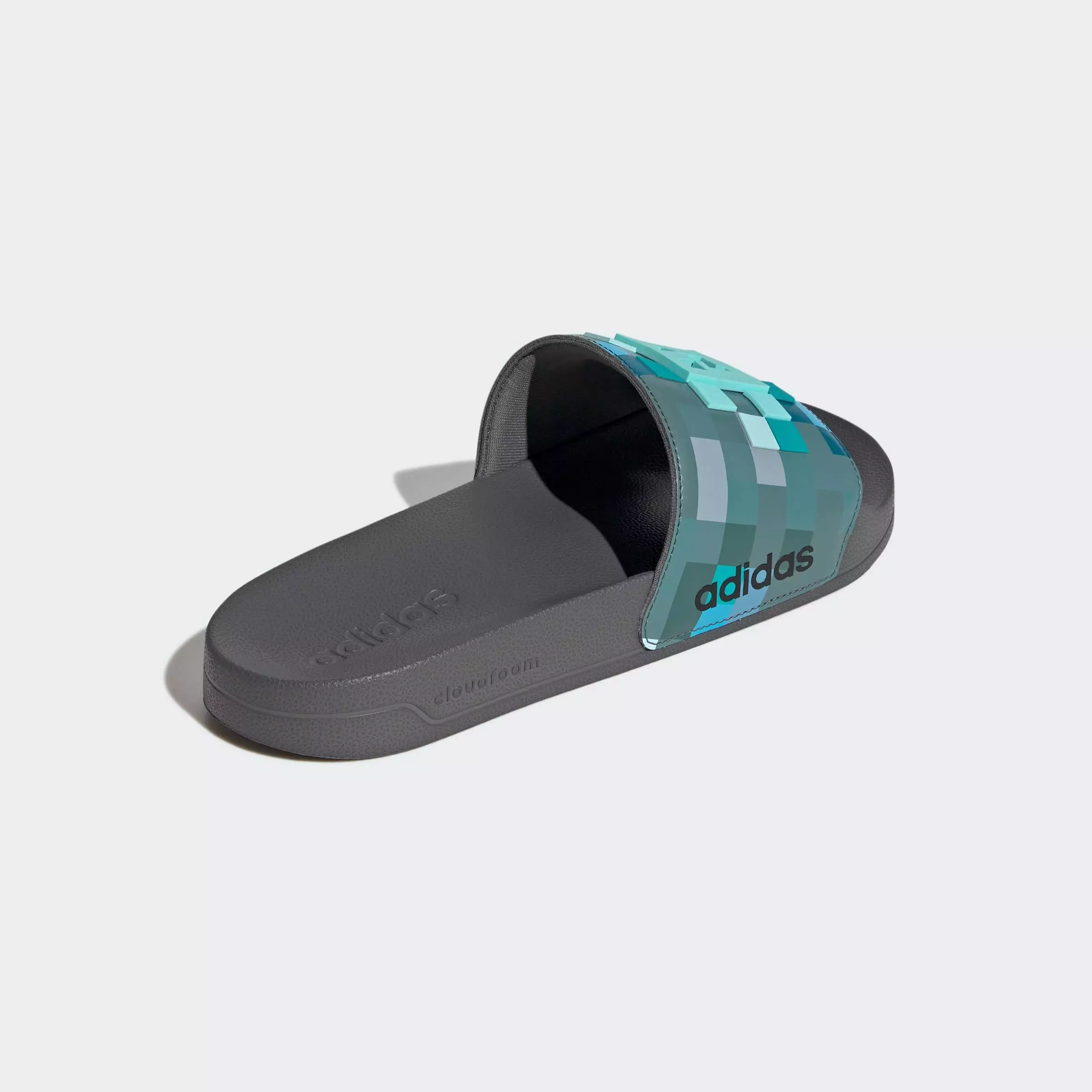 Lifestyle ADILETTE SHOWER MINECRAFT SLIDES Unisex Grey HQ2584