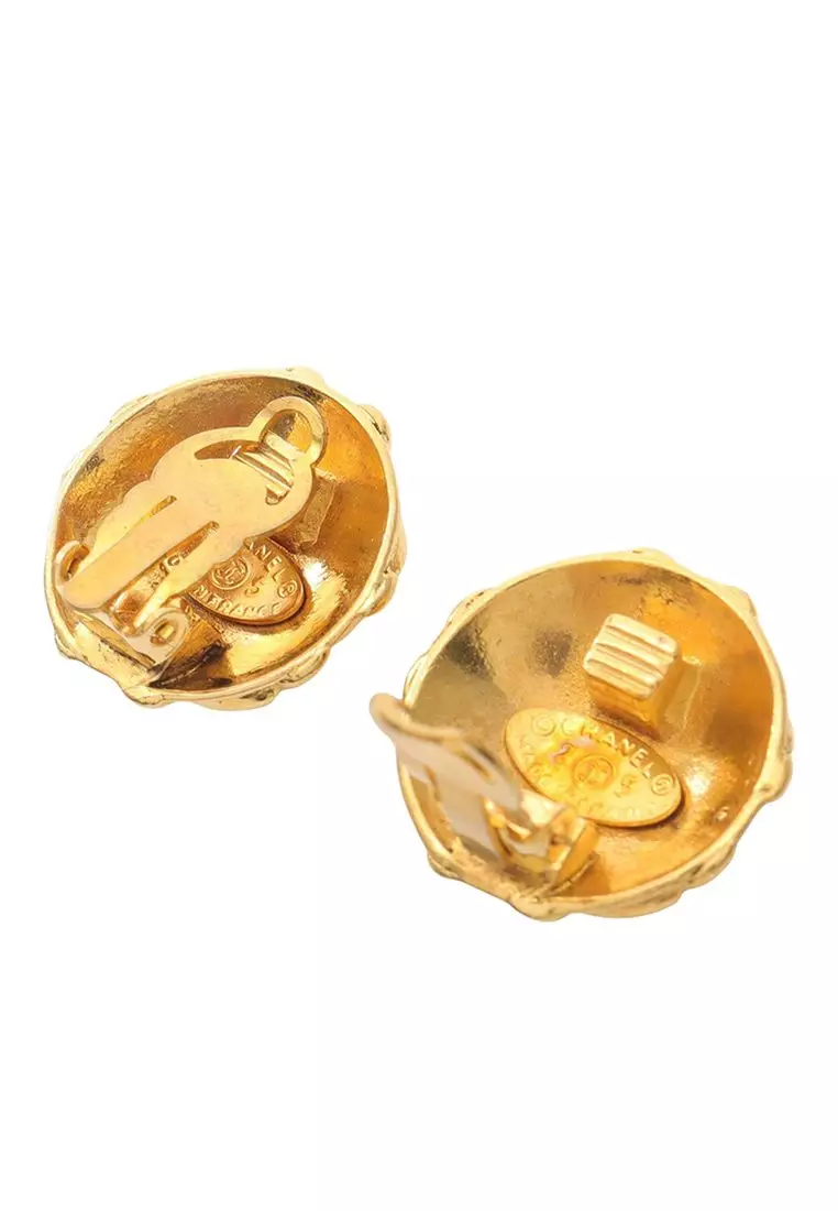 Pre-Loved Chanel Gold Plated Overlapping Cc Round Clip On Earrings