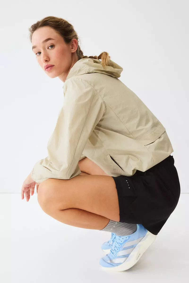 Regular Fit Running shorts with DryMove™