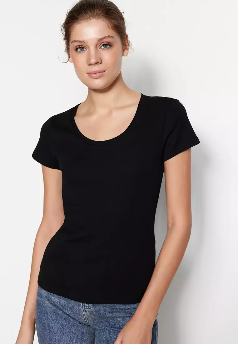 fitted round neck t shirt